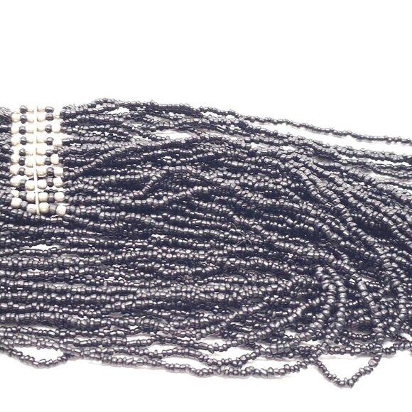 Layered Black Seed Beaded Necklace Metallic Accents Adjustable Chain Closure - Picture 3 of 5